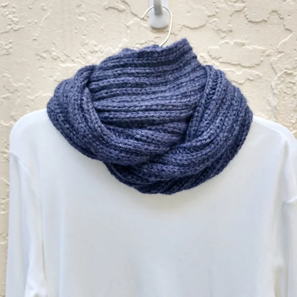 Scarf Infinity Hand Crafted  Blue Alpaca Bamboo Cowl Balaclava - Picture 4 of 16